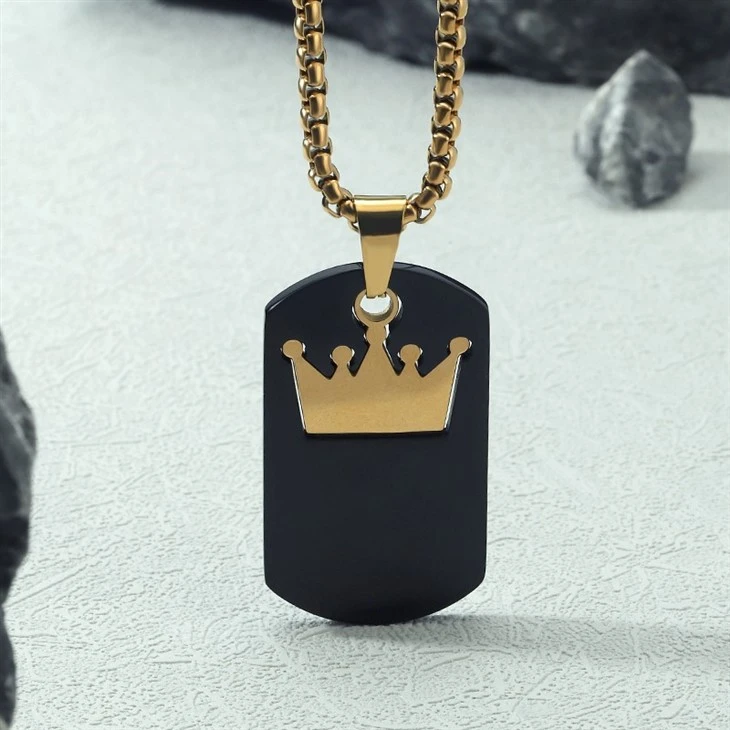 Queen Crown Tag Box Chain Necklace